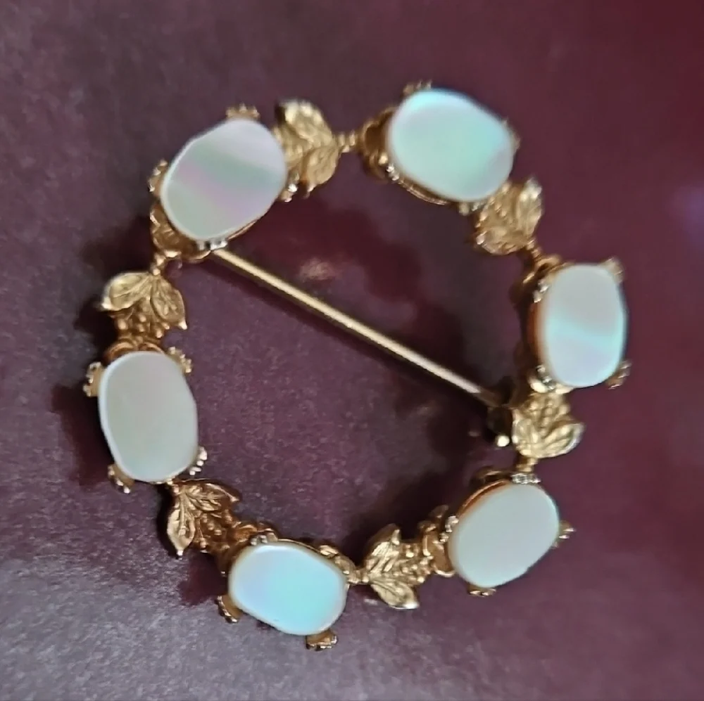 Gold Tone and Opalescent Stone Brooch